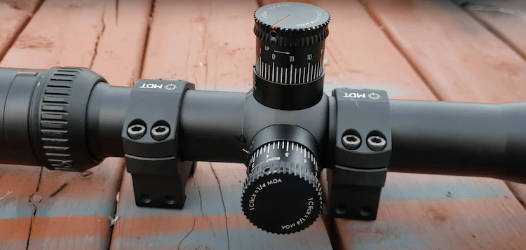 Close up view of the knobs of the Vortex Optics Viper HS-T 6-24x50mm