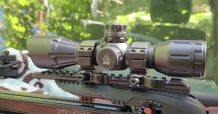 UTG Crossbow Scope with mount and rings
